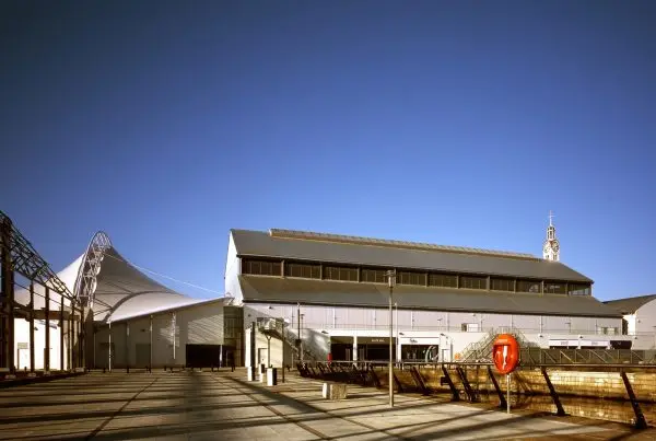 Dockside Outlet Centre